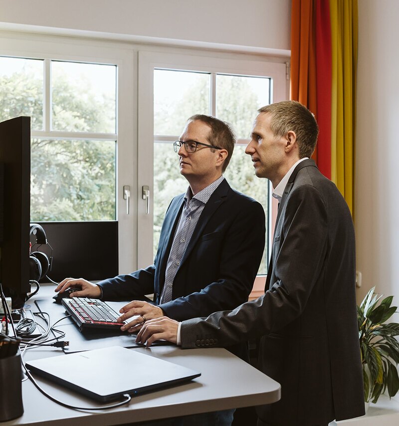 Gregor & Bernhard — POS.SCREEN